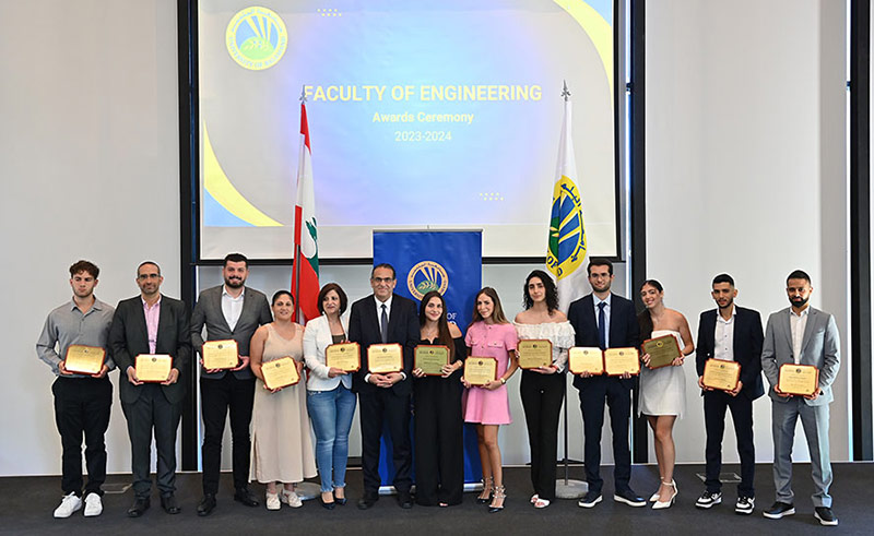 A Prestigious Award Ceremony Honoring the Outstanding Top 2024 Students at the Faculty of Engineering